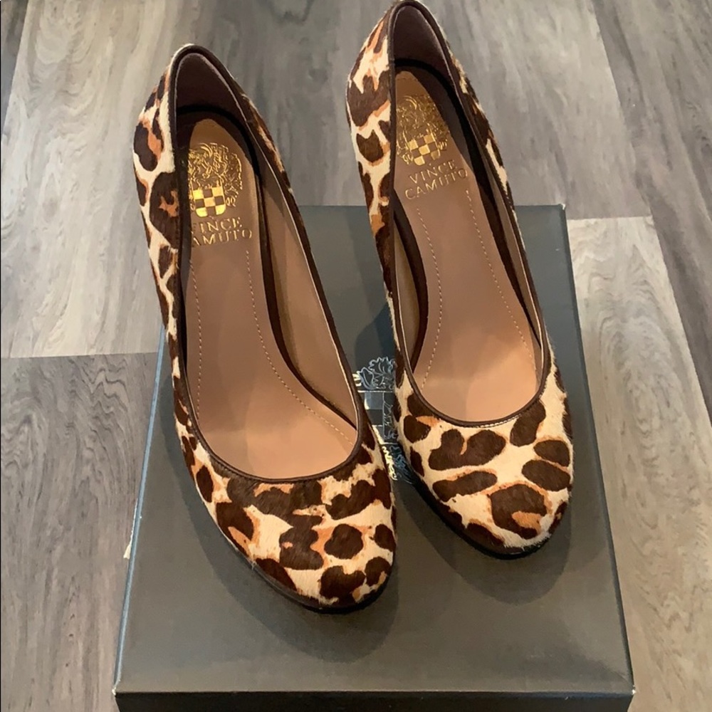 Brown/Tan leopard print heels